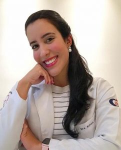 Dra. Rafaela Lantyer - Periodontista